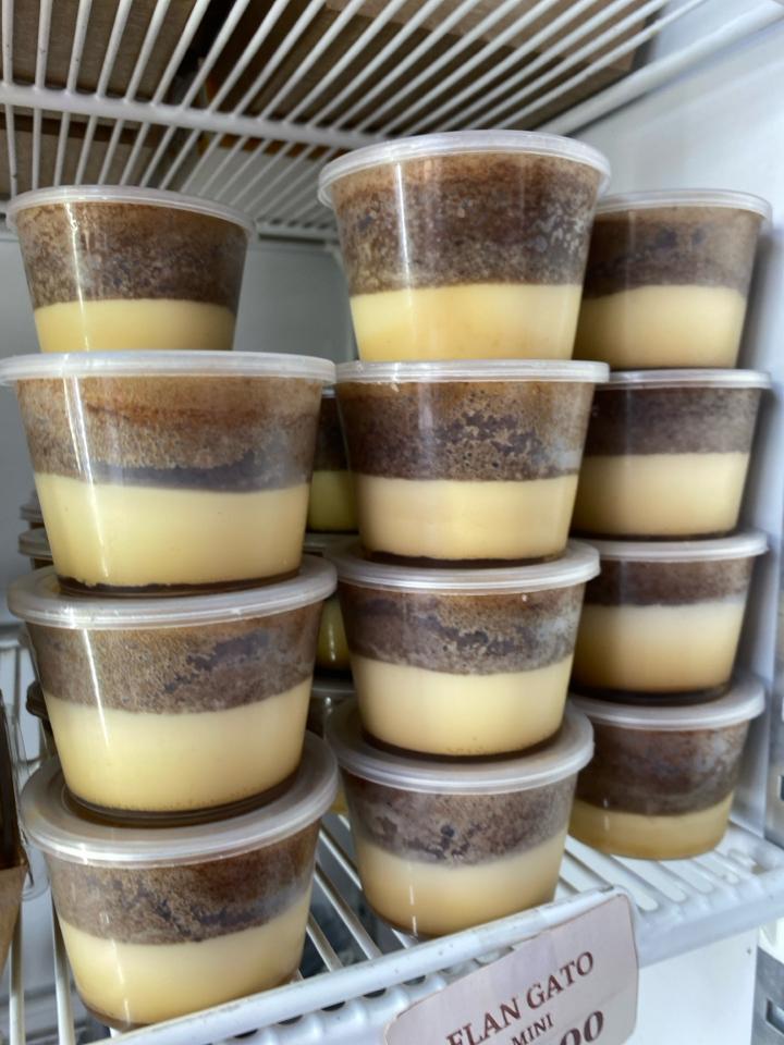 Flan Gato Mini-duoc-ban-tai-Lucia Bakery & Coffee