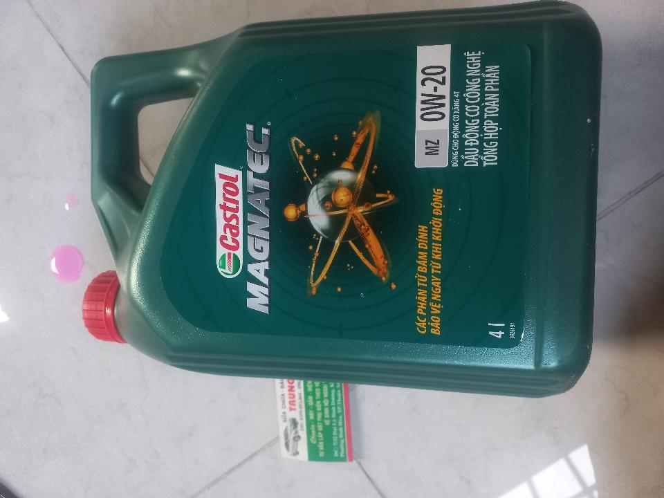 nhớt castrol 0w-20,cần 4L(100ml)-duoc-ban-tai-TRUNG PHÁT ÔTÔ