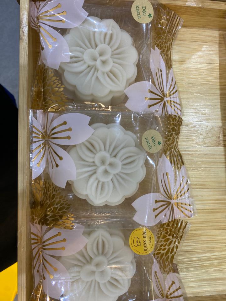 Bánh dẻo đậu xanh -duoc-ban-tai-Tiệm Bánh Mai Hương