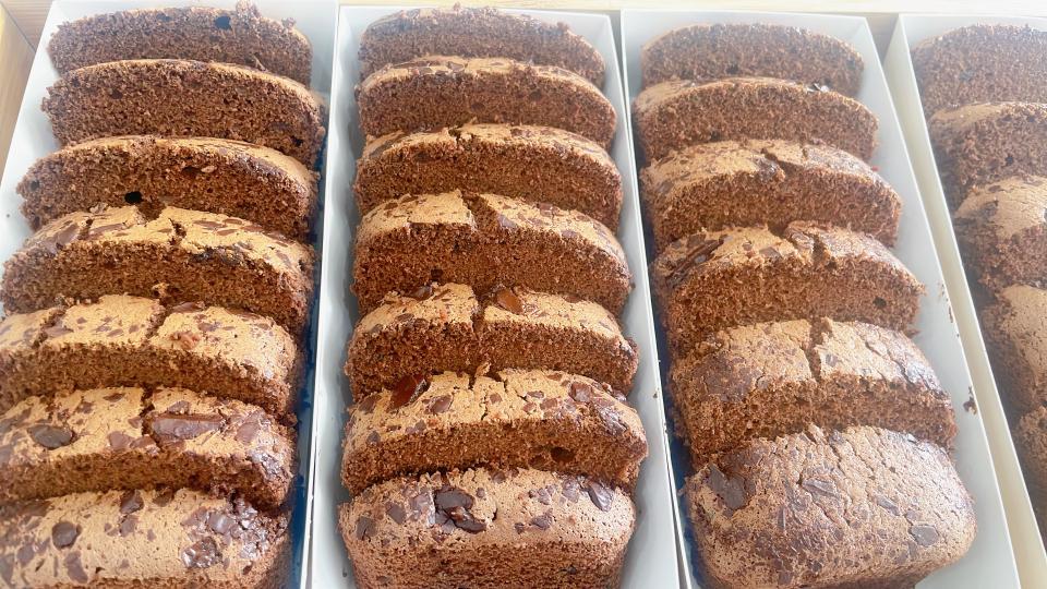 Bánh socola tươi-duoc-ban-tai-Tiệm Bánh Mai Hương