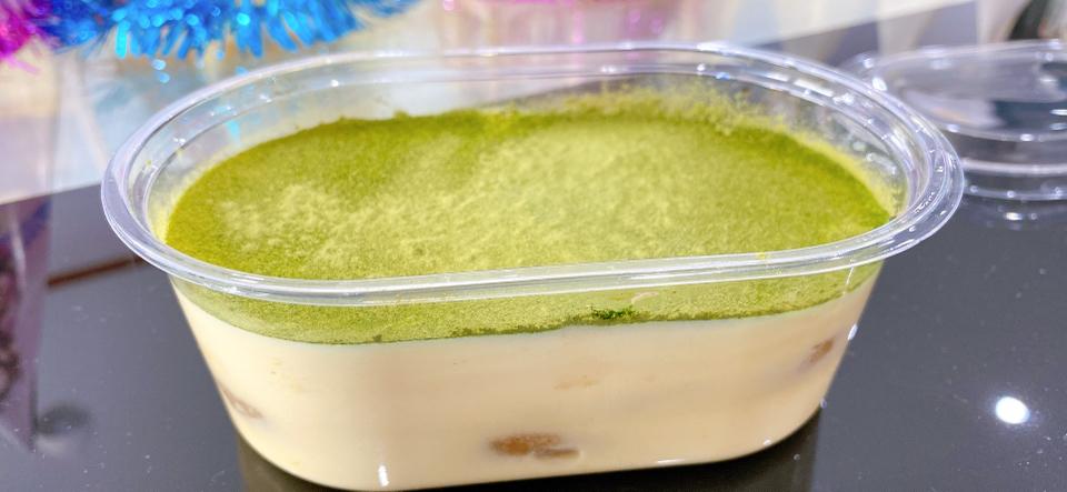 Tiramisu to trà xanh -duoc-ban-tai-Tiệm Bánh Mai Hương