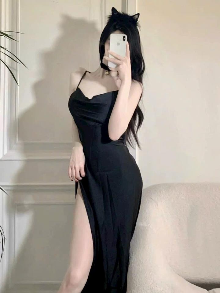 Váy lụa cổ đổ xẻ-duoc-ban-tai-Yahy Store ❤️