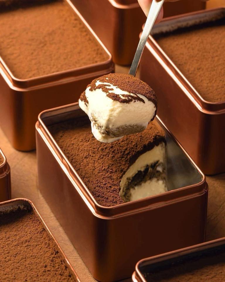 The 350f tiramisu cake-duoc-ban-tai-Tonyfood