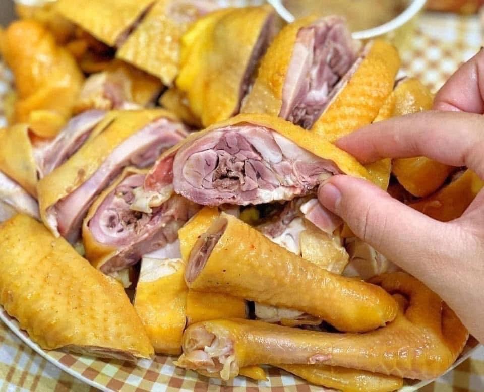 Gà  ri ủ muối Thái Nguyên-duoc-ban-tai-Tonyfood