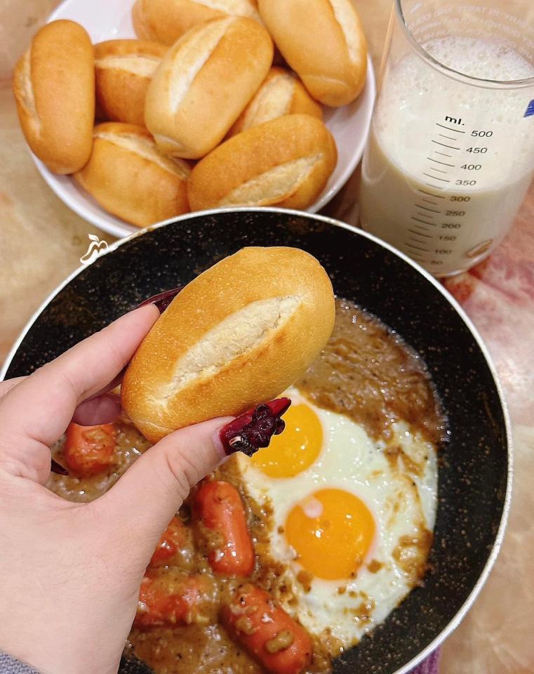 Bánh mỳ mini-duoc-ban-tai-Tonyfood