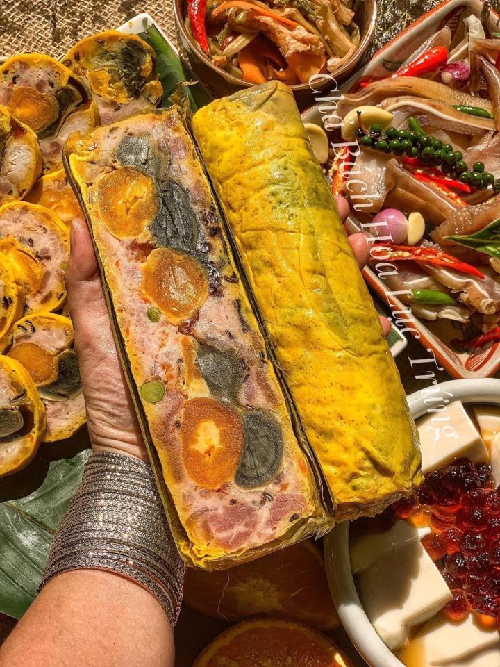 Chả hoa-duoc-ban-tai-Tony Food