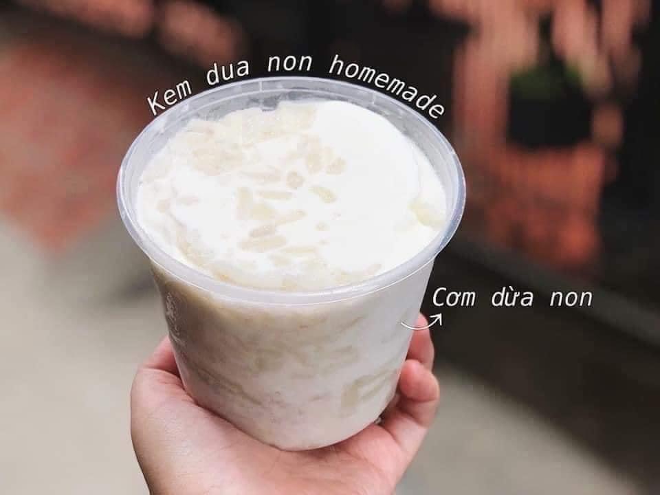 Kem dừa non-duoc-ban-tai-Tonyfood