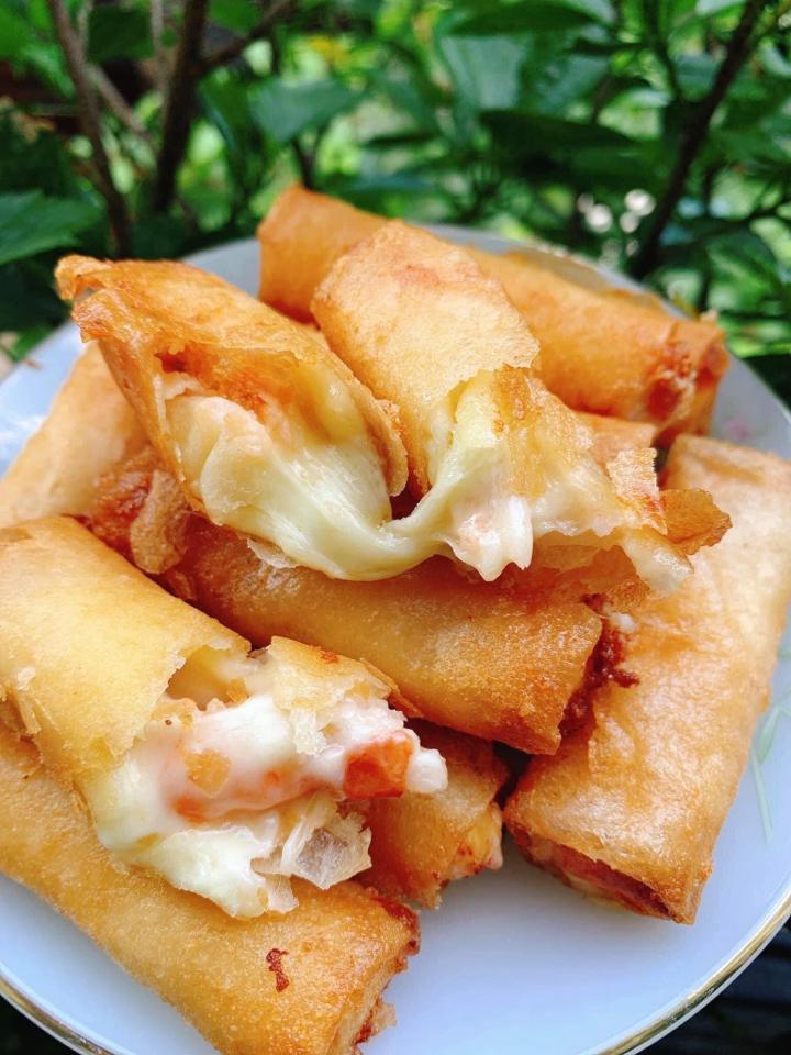 Nem tôm phomai-duoc-ban-tai-Tonyfood