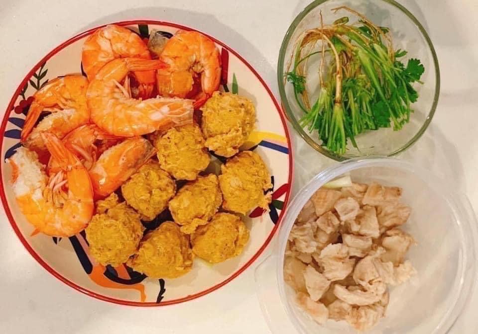 Chả cua huế-duoc-ban-tai-Tonyfood