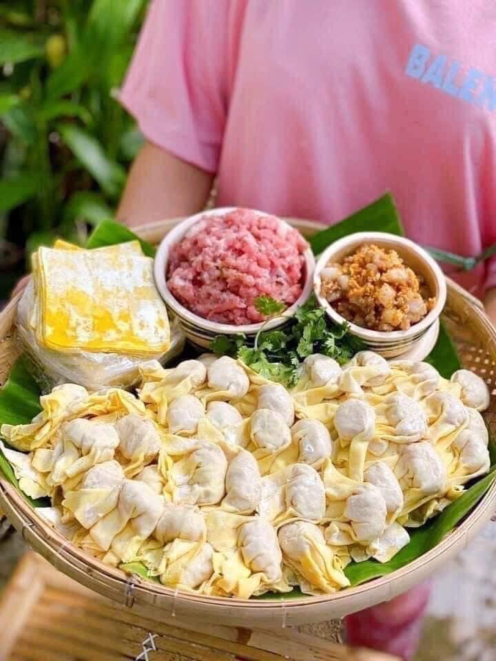 Hoành thánh-duoc-ban-tai-Tonyfood