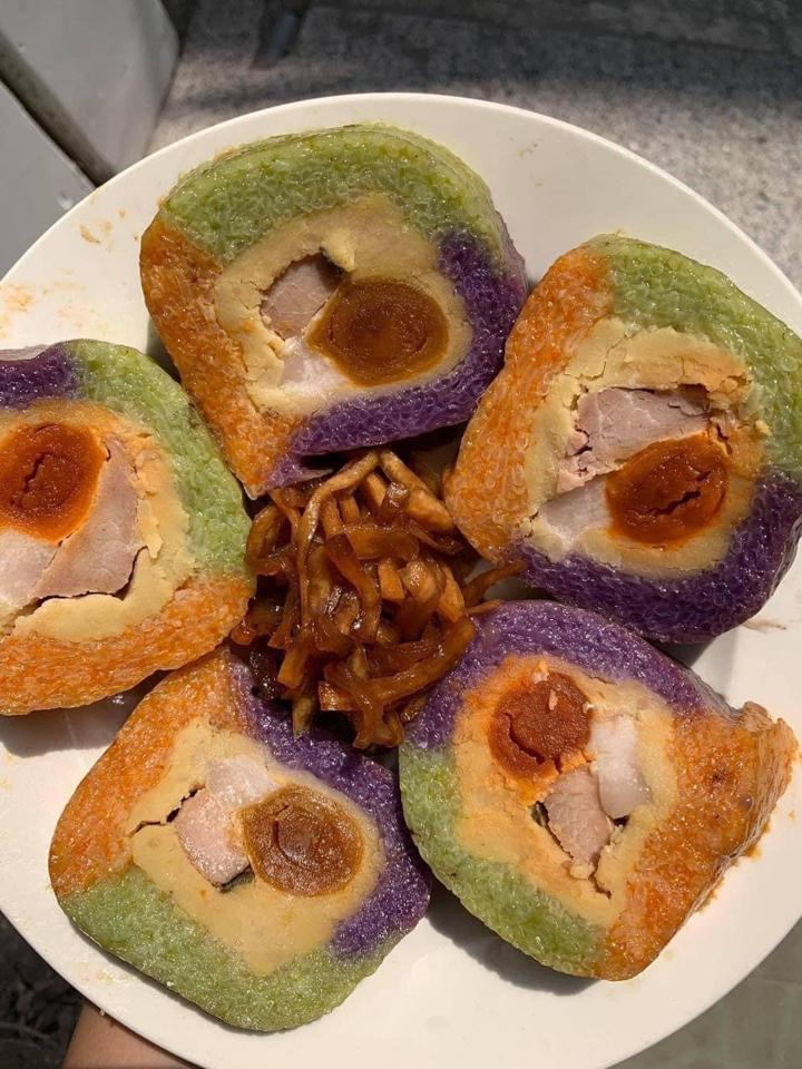 Bánh tét miền tây-duoc-ban-tai-Tonyfood