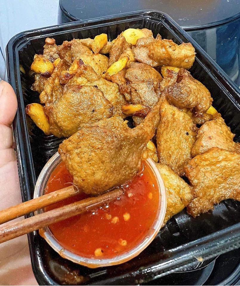 Vú heo nướng chao-duoc-ban-tai-Tonyfood