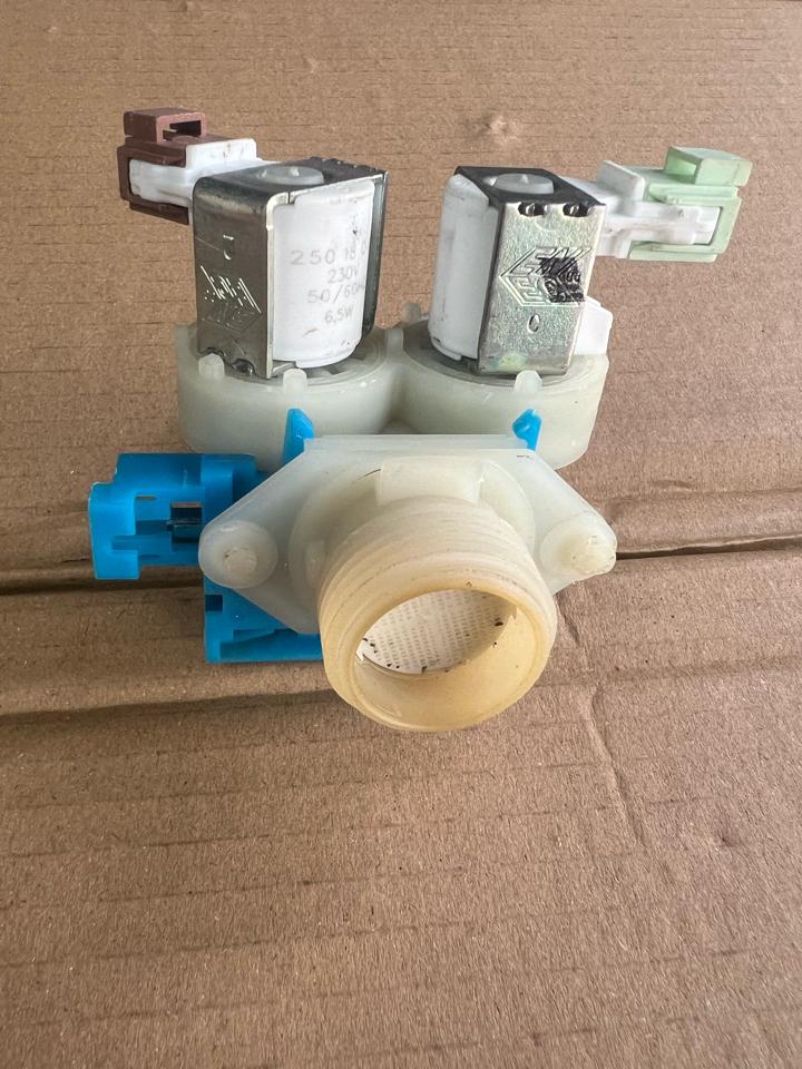 Elctrolux Van 2 Đầu Cấp Có Cảm Biến Từ , Hàng Tháo Máy -duoc-ban-tai-Linh Kiện Giặt Sấy TT