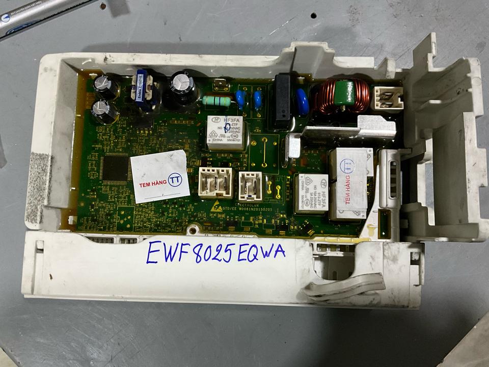 Boar nguồn EWF8025EQWA-duoc-ban-tai-Linh Kiện Giặt Sấy TT