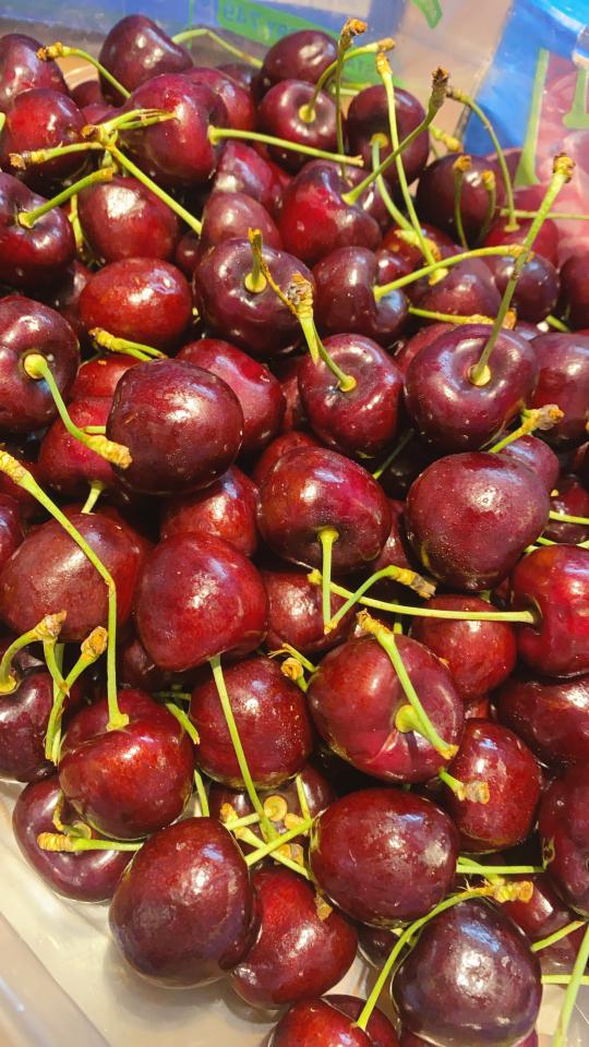 Cherry-duoc-ban-tai-Linh Anh Food&Dessert