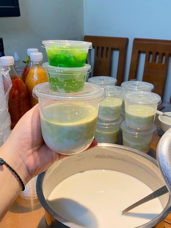 Tàu hũ lá dứa-duoc-ban-tai-Linh Anh Food&Dessert