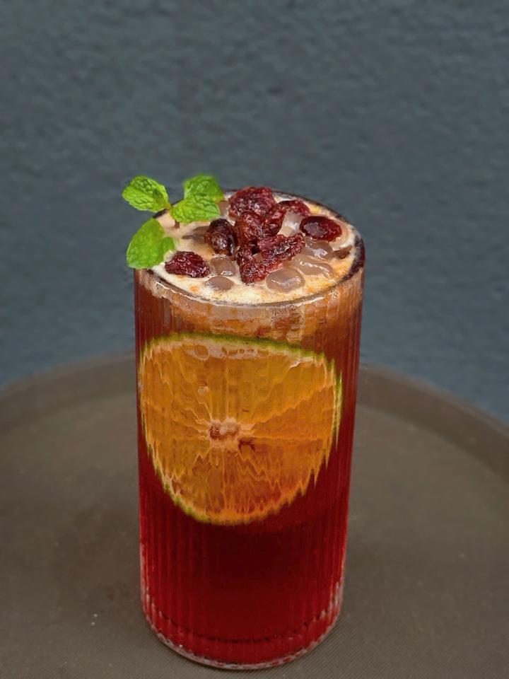 Trà cam quế hồng đài-duoc-ban-tai-Noir Thé cafe