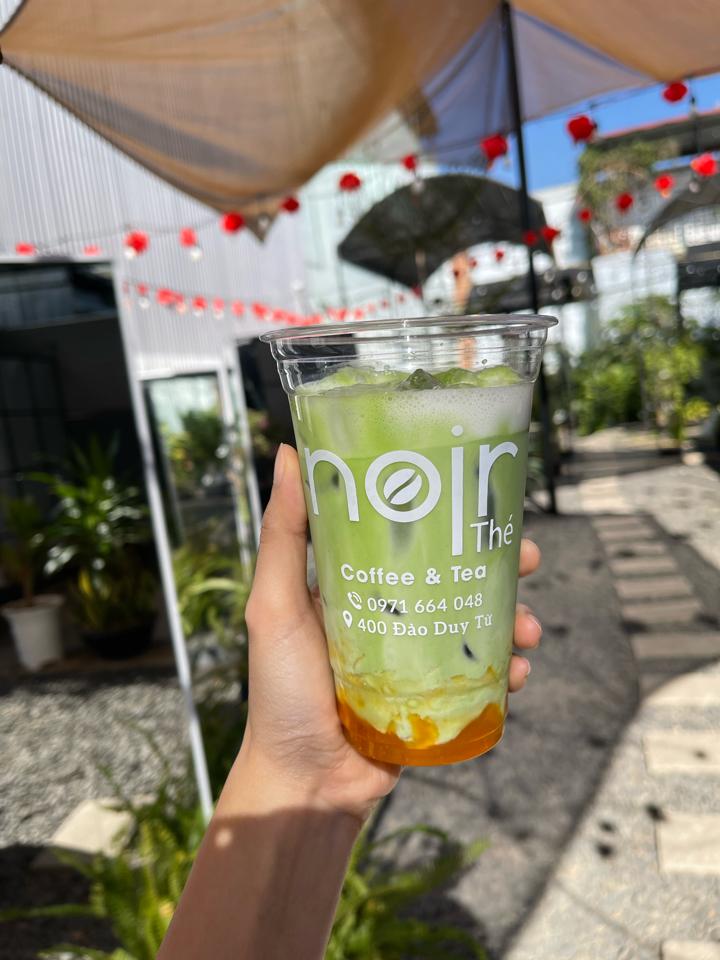 Matcha latte xoài-duoc-ban-tai-Noir Thé cafe