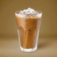 Cà phê sữa-duoc-ban-tai-Noir Thé cafe