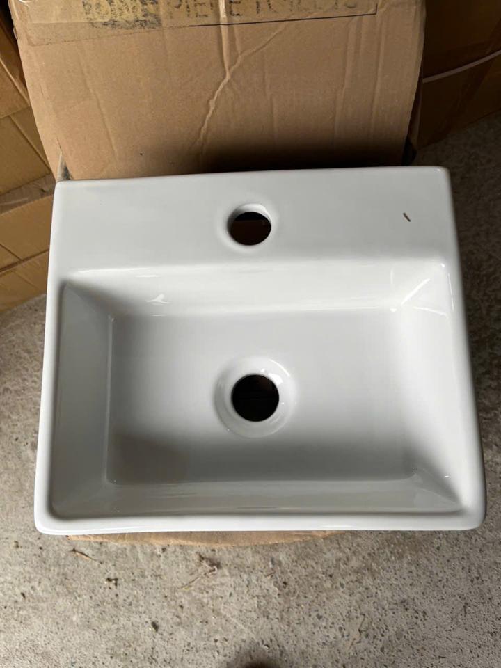 Chậu V 529B-duoc-ban-tai-KATIA - TOÀN TIẾN