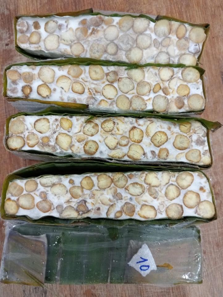 TEMPEH (số 10) ĐẬU GÀ mix ĐẬU PHỘNG vị CA CAO, HẠNH NHÂN (số MƯỜI)-duoc-ban-tai-Tempeh Quảng Chân - BẢO QUẢN NGĂN ĐÔNG ĐÁ 24/24