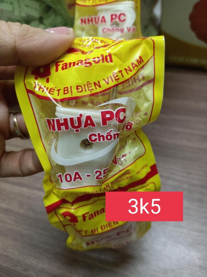 Phích cắm 4ly-duoc-ban-tai-Kim Anh Electric
