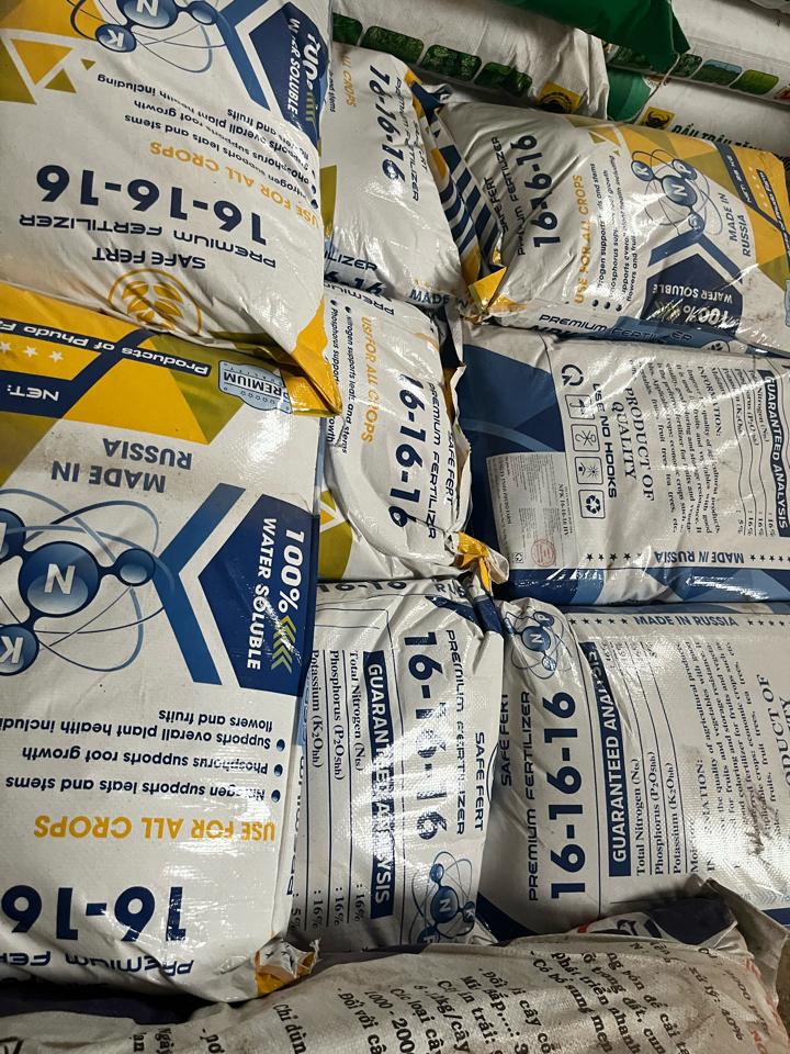 NPK NGA 16 16 16 -duoc-ban-tai-CÔNG TY CỔ PHẦN XUẤT NHẬP KHẨU VƯƠNG KHANG