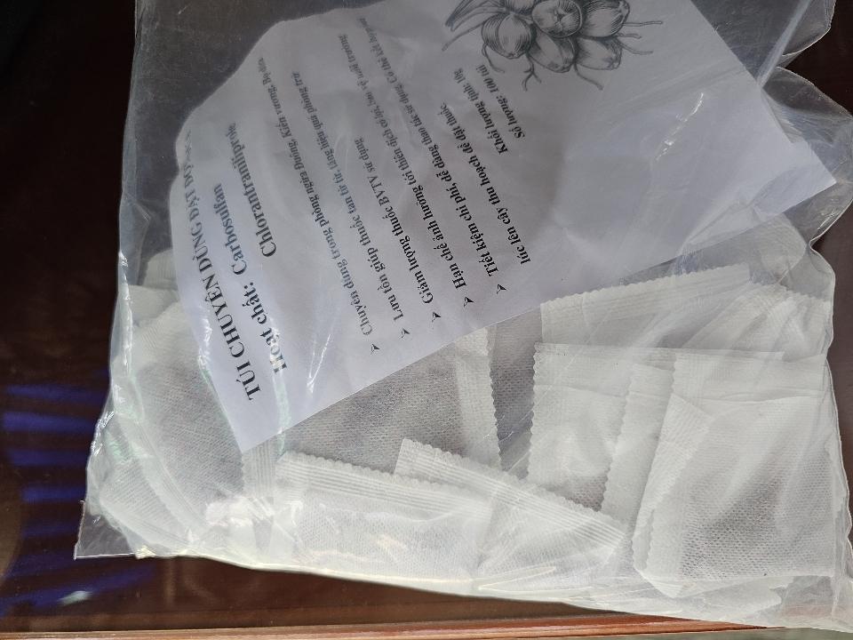 Thuốc treo ngọn dừa-duoc-ban-tai-ĐẠI LÝ VẬT TƯ NÔNG NGHIỆP THANH TÙNG