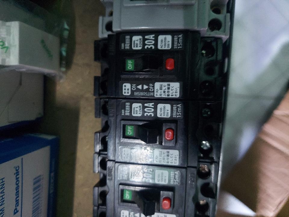 MCCB 2P 30A 15mA CHỐNG RÒ JAPAN-duoc-ban-tai-CỬA HÀNG NGUỒN SÁNG THÔNG MINH ĐĂNG PHÁT