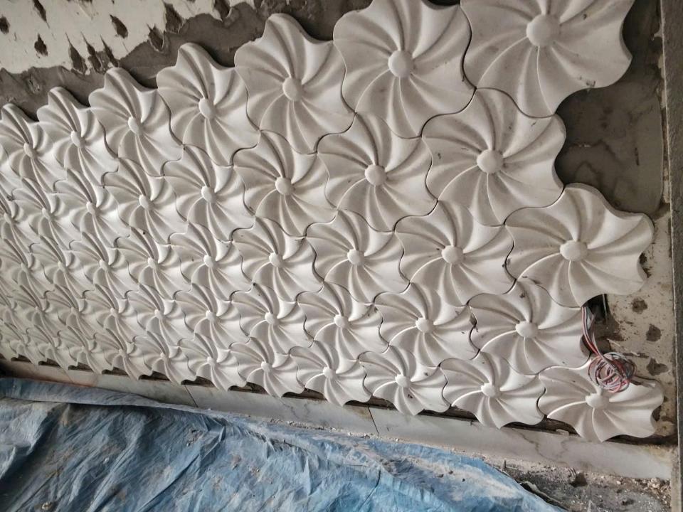 THI CÔNG HOÀN THIỆN : Gạch trang trí 3D xi măng-duoc-ban-tai-Công Ty Phúc Minh