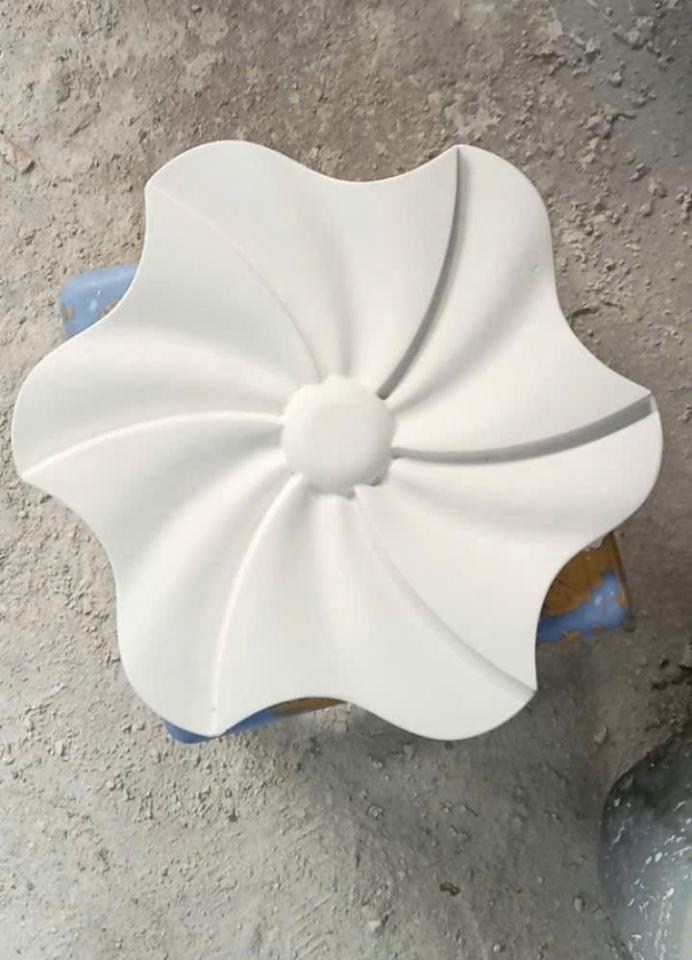 THI CÔNG HOÀN THIỆN : Gạch trang trí 3D xi măng-duoc-ban-tai-Công Ty Phúc Minh