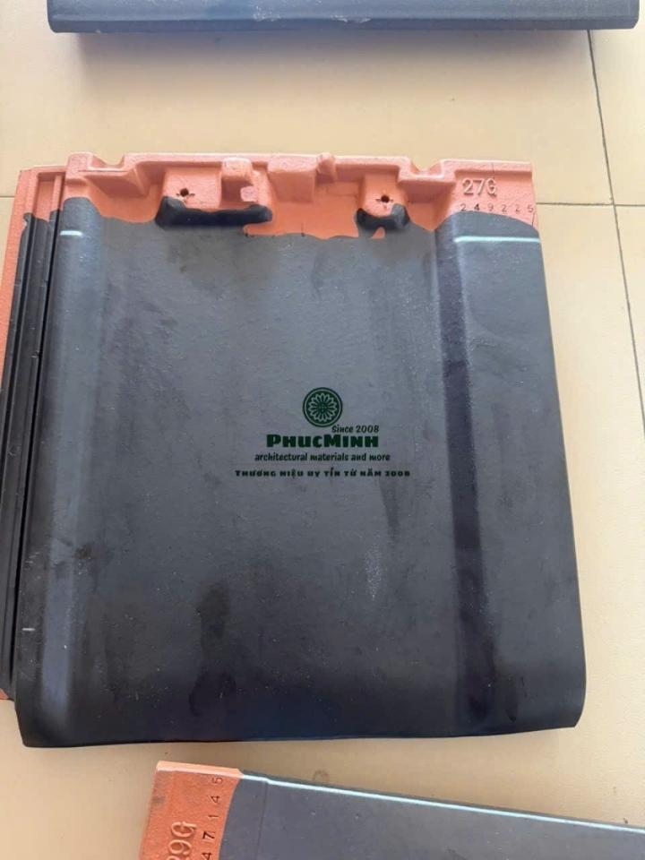Ngói nhập khẩu Nhật Bản (12 viên/m²)-duoc-ban-tai-Công Ty Phúc Minh