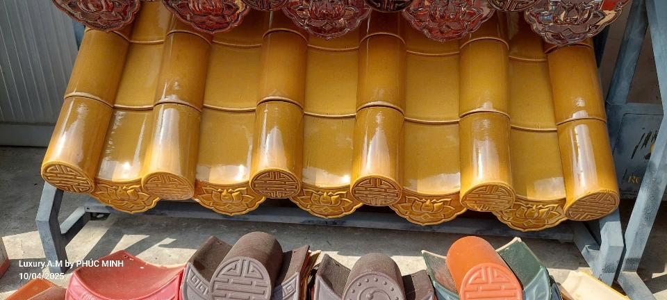 Ngói âm dương tráng men - Làng gốm Bát Tràng - 32 bộ/m² (1 bộ = 2 viên)-duoc-ban-tai-Công Ty Phúc Minh