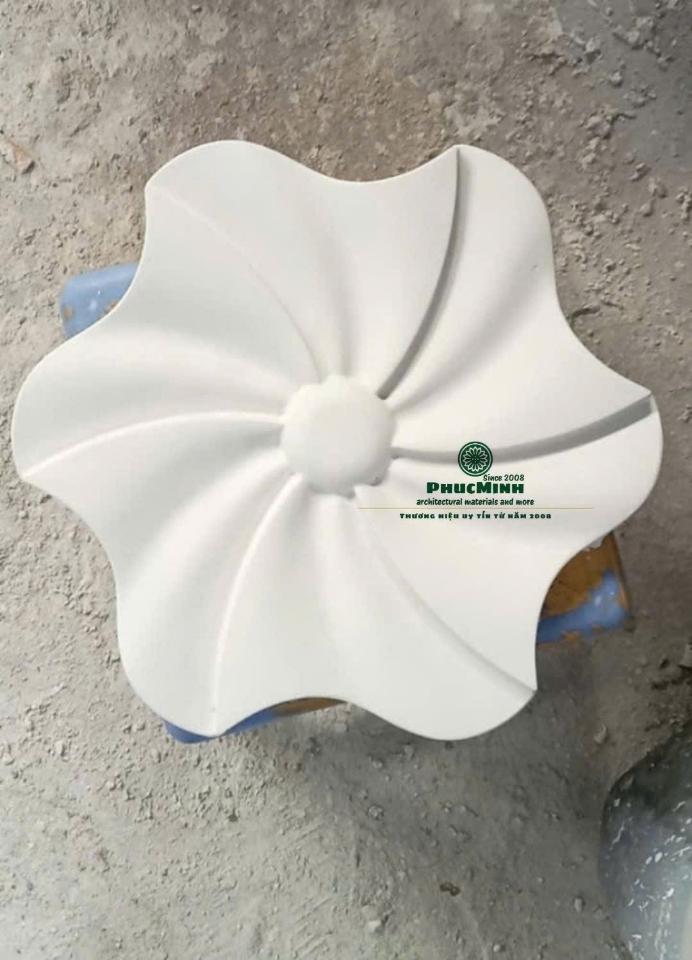 THI CÔNG HOÀN THIỆN : Gạch trang trí 3D xi măng-duoc-ban-tai-Công Ty Phúc Minh