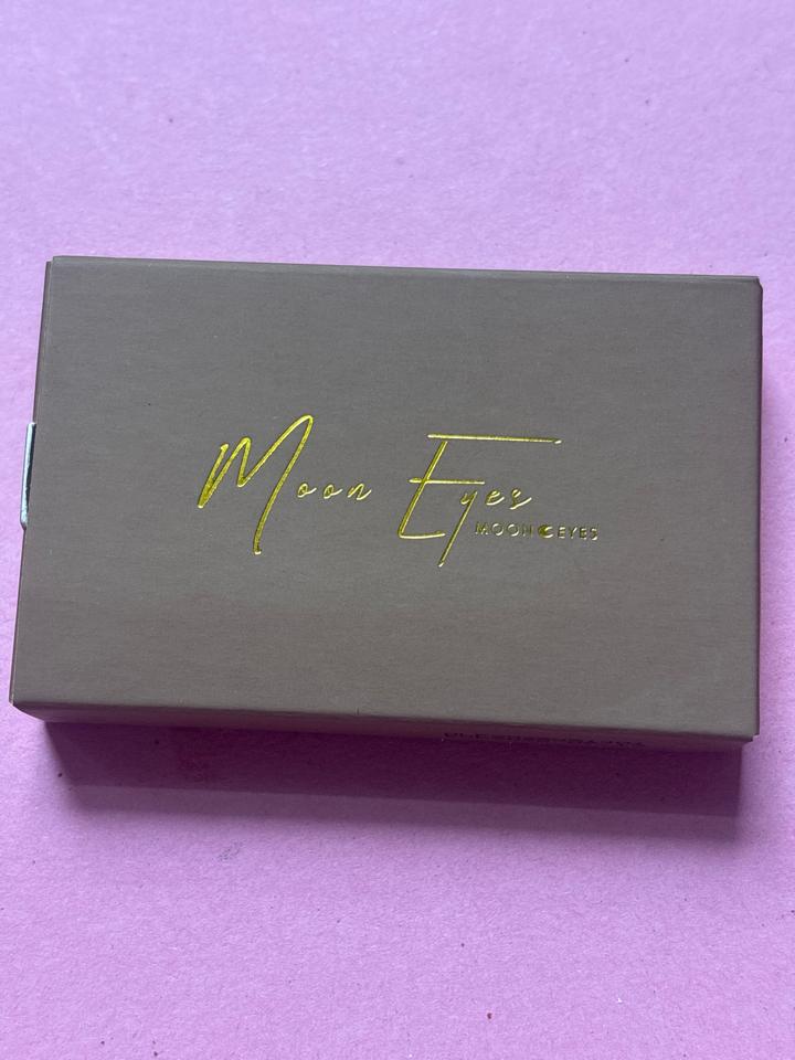 Má moon BR07-duoc-ban-tai-Huệ Dương Makeup Academy