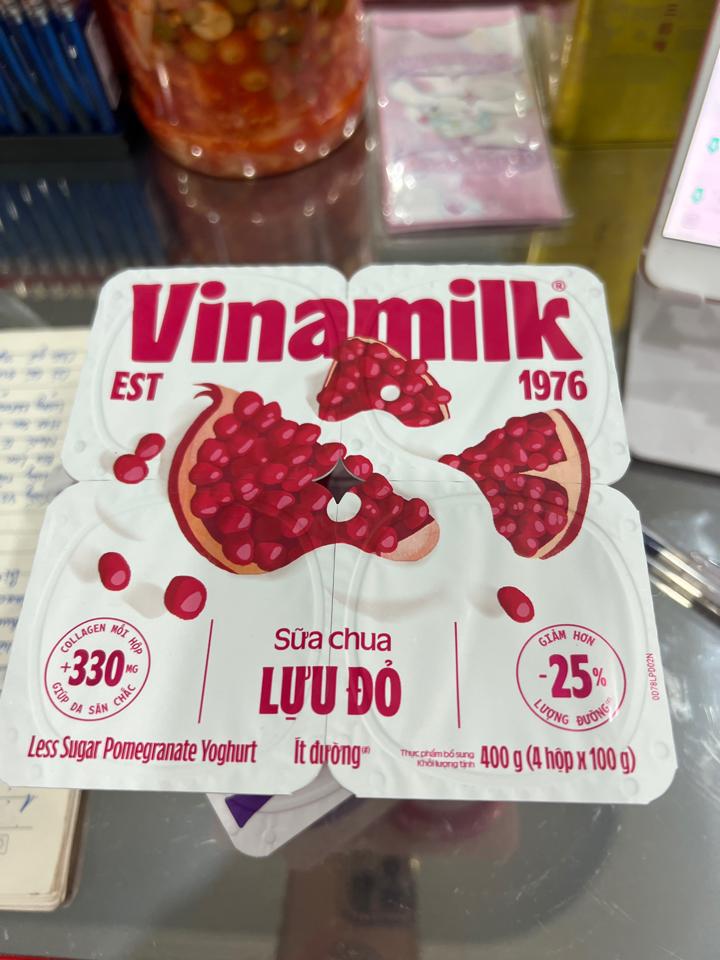 Sữa chua lựu đỏ-duoc-ban-tai-HOÀNG LAN MART