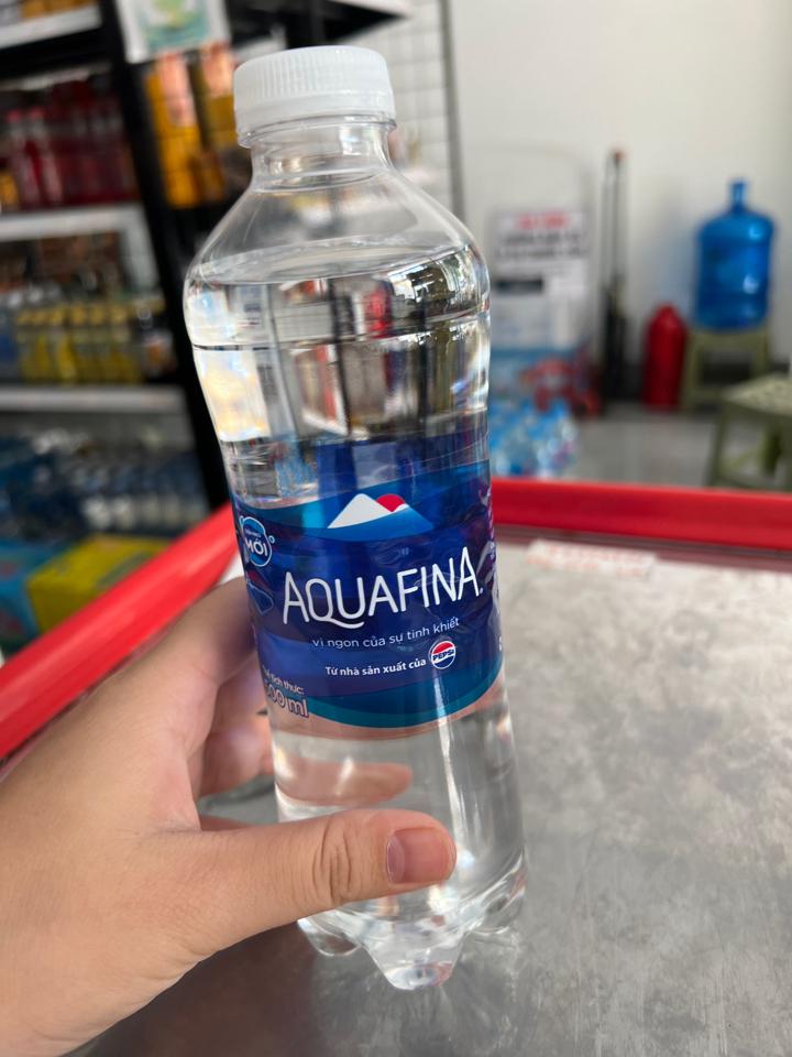 NƯỚC AQUA 500ML-duoc-ban-tai-HOÀNG LAN MART