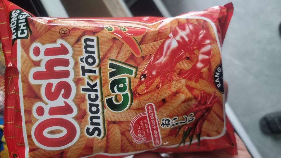 BIM BIM OISHI SNACK TÔM CAY-duoc-ban-tai-HOÀNG LAN MART