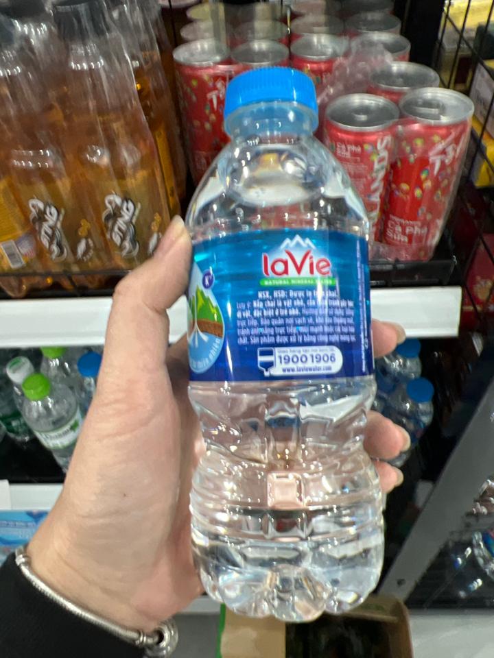 NƯỚC KHOÁNG LAVIE CHAI 350ML-duoc-ban-tai-HOÀNG LAN MART