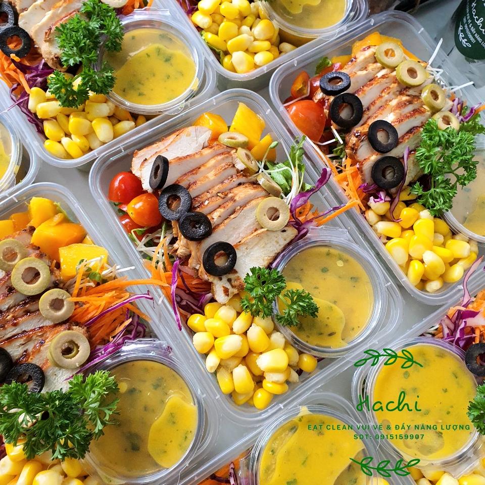 Salad xoài gà áp chảo-duoc-ban-tai-EATCLEAN HACHI DALAT