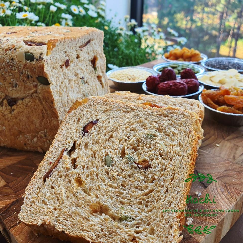 SANDWICH nguyên cám mix 8 loại hạt-duoc-ban-tai-EATCLEAN HACHI DALAT