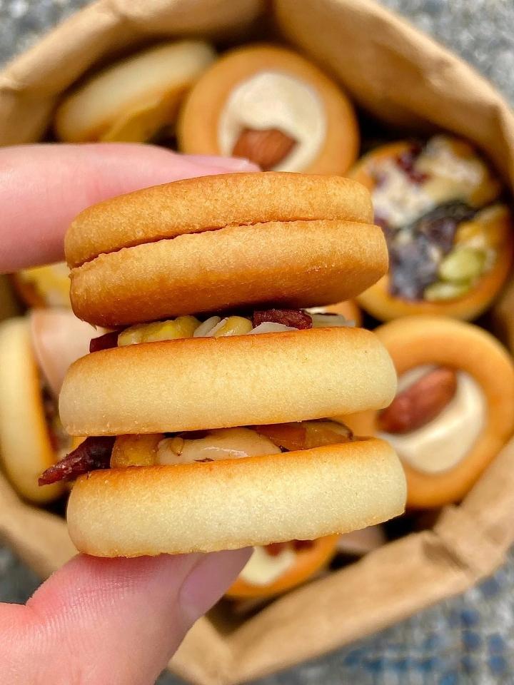 Bánh quy vòng mix hạt-duoc-ban-tai-EATCLEAN HACHI DALAT