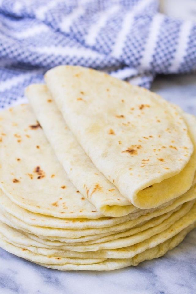 Vỏ Tortilla-duoc-ban-tai-EATCLEAN HACHI DALAT
