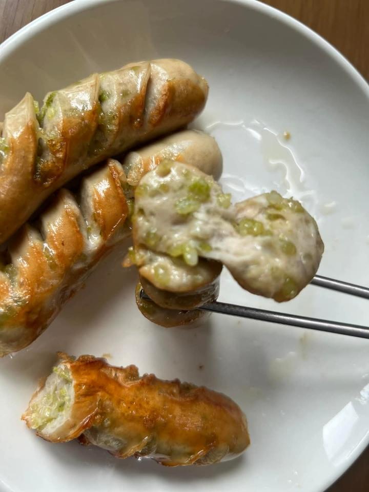 Xúc xích gà cốm non-duoc-ban-tai-EATCLEAN HACHI DALAT
