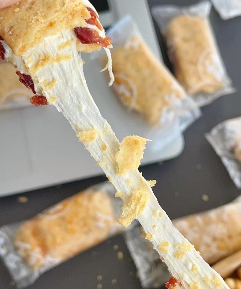 Bánh yến mạch ngàn lớp 250gr-duoc-ban-tai-EATCLEAN HACHI DALAT