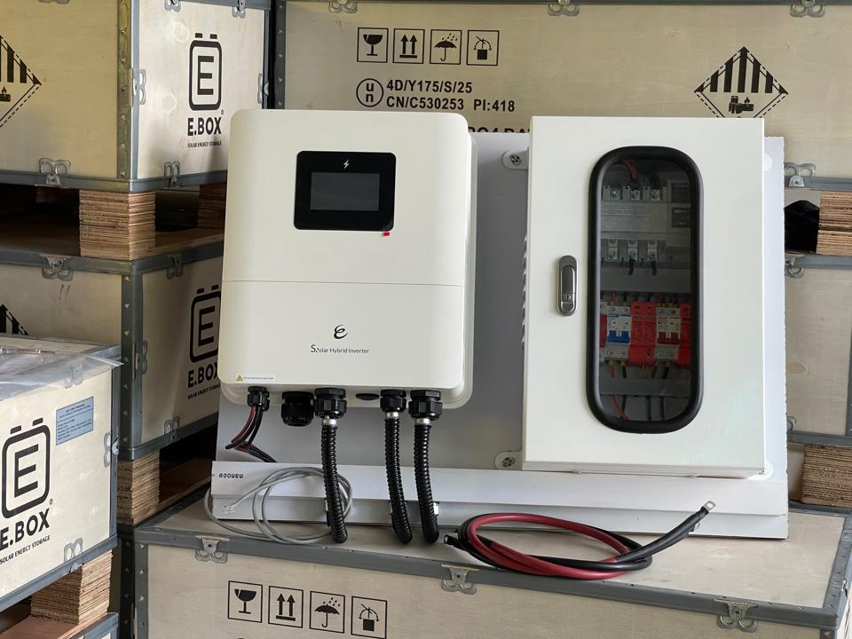 Bộ hybrid Cergy đẫu sẵn-duoc-ban-tai-Sungo vattusolar.com