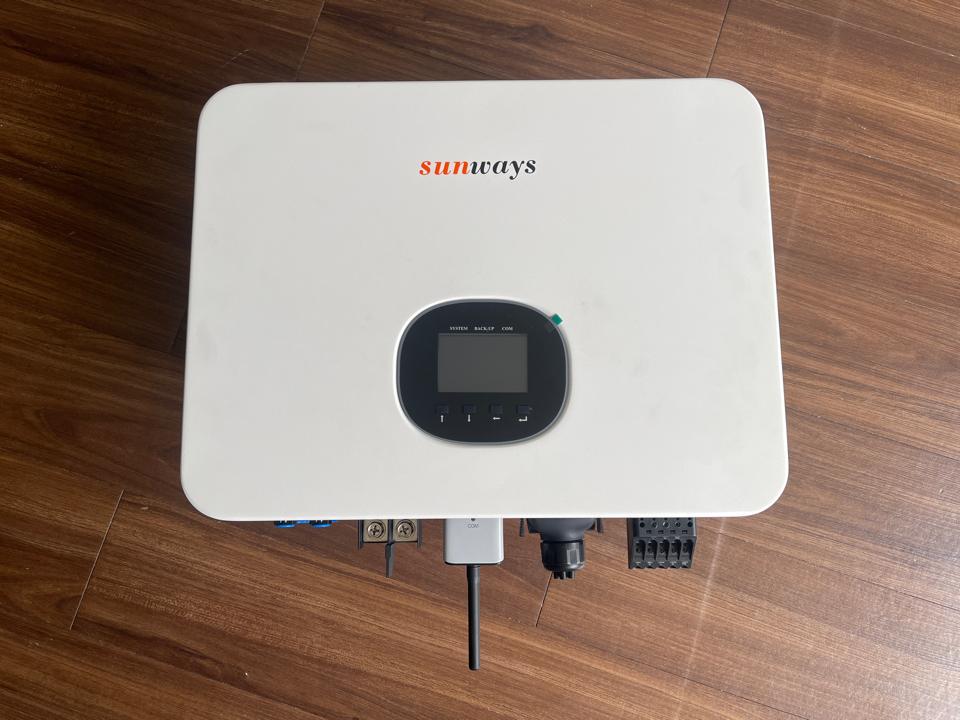Inverter hybrid sunways  8kw 1 pha BH 5 năm-duoc-ban-tai-Sungo vattusolar.com