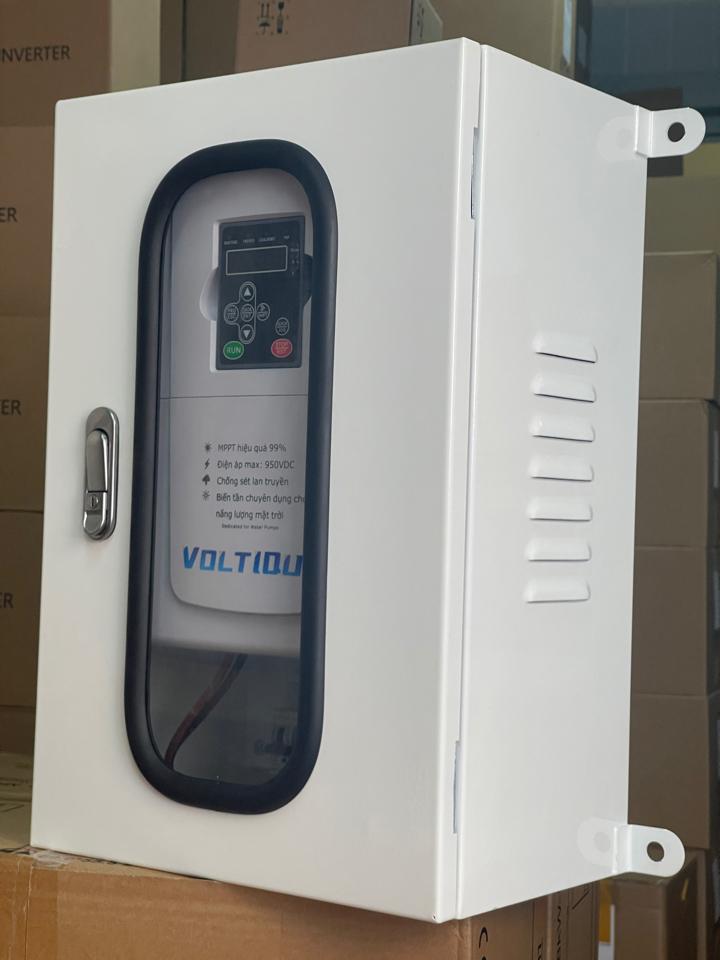 Bộ tủ điện biến tần bơm kèm điều khiển từ xa -duoc-ban-tai-Sungo vattusolar.com