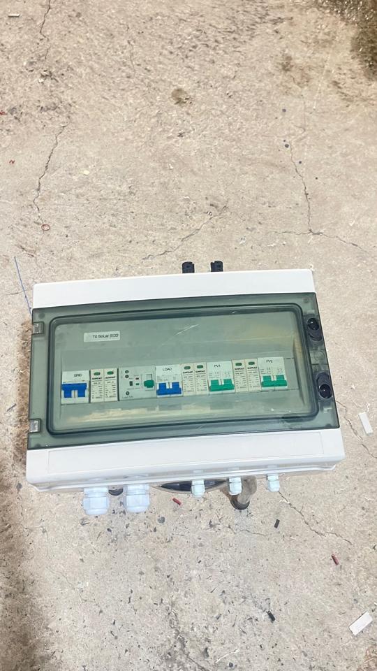 Tủ điện hybrid bản Eco-duoc-ban-tai-Sungo vattusolar.com