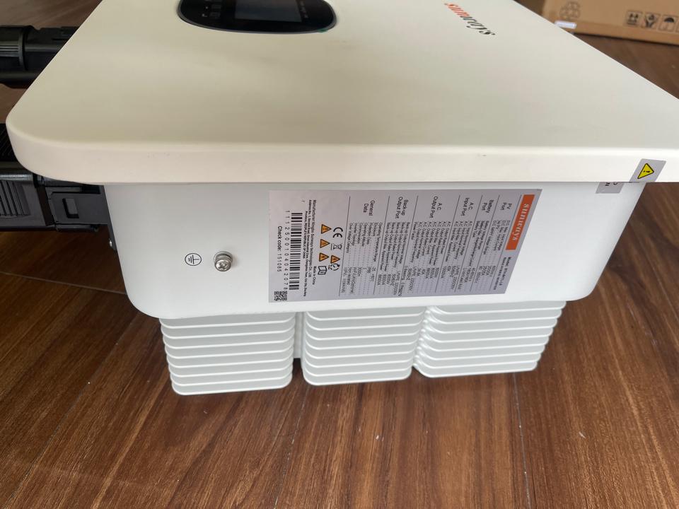 Inverter hybrid sunways  8kw 1 pha BH 5 năm-duoc-ban-tai-Sungo vattusolar.com